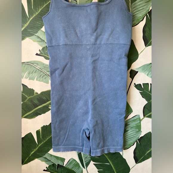 Kimberly Body Scult Romper Ribbed Blue Size M - Picture 5 of 10